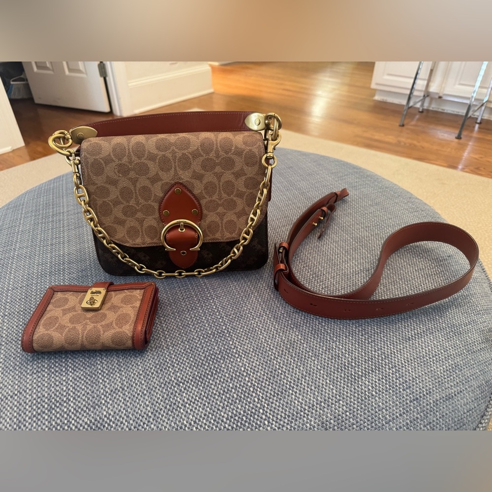 EUC Coach Beat Shoulder Bag with shoulder strap (new, never used) & EUC wallet